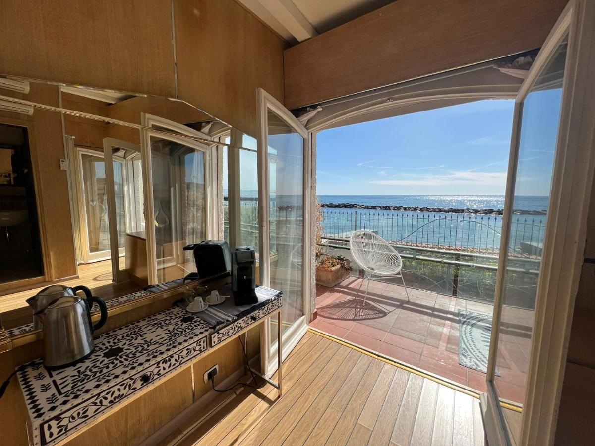 Villa Rita Sea Front View Sanremo - Parcheggio Gratuito In Struttura Eksteriør bilde